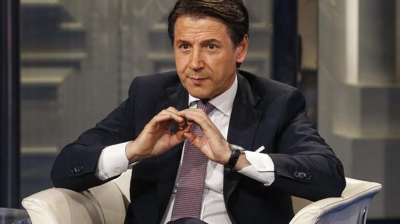 Conte peggio di Monti: ha già venduto l’Italia