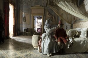 ​Pinocchio d’alta moda: i look del film di Garrone in mostra a Prato