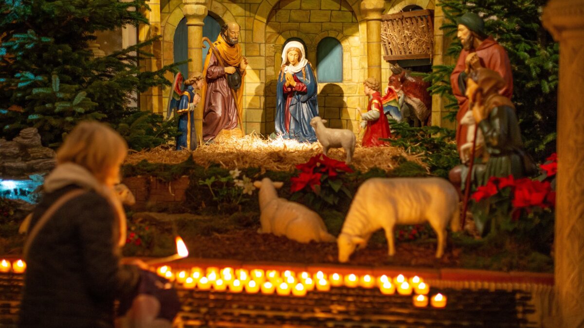 Perché il Natale parla anche al cuore dei laici