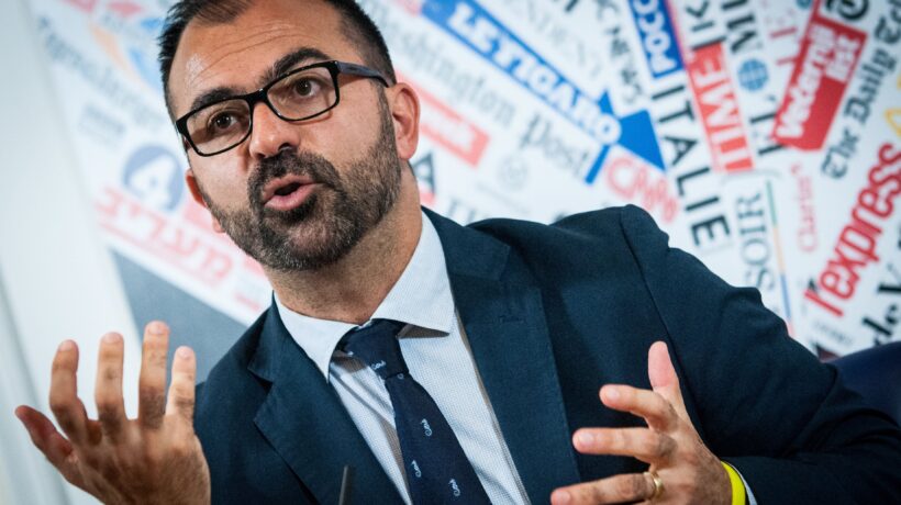 Studenti italiani bocciati in lettura ma il ministro pensa all’ambiente
