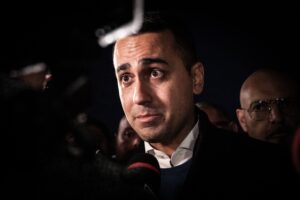 Governo lacerato dallo schiaffone. Adesso può davvero saltare tutto