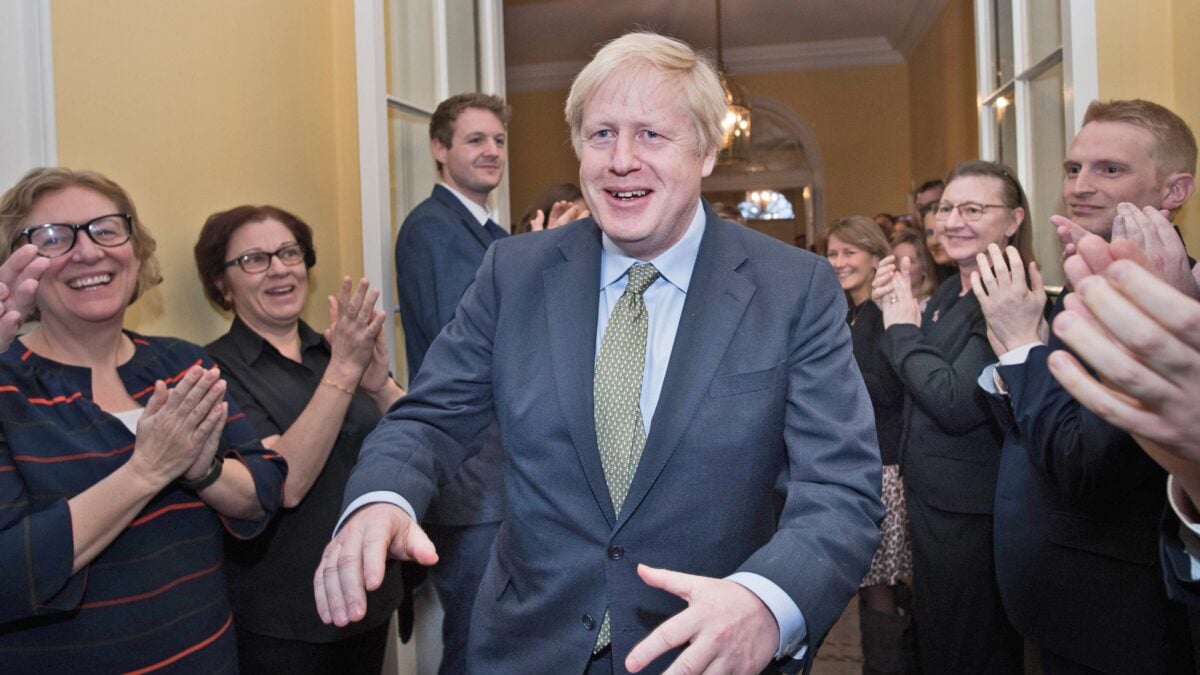 Johnson si gode la vittoria. Il 31 gennaio scatta il divorzio da Bruxelles