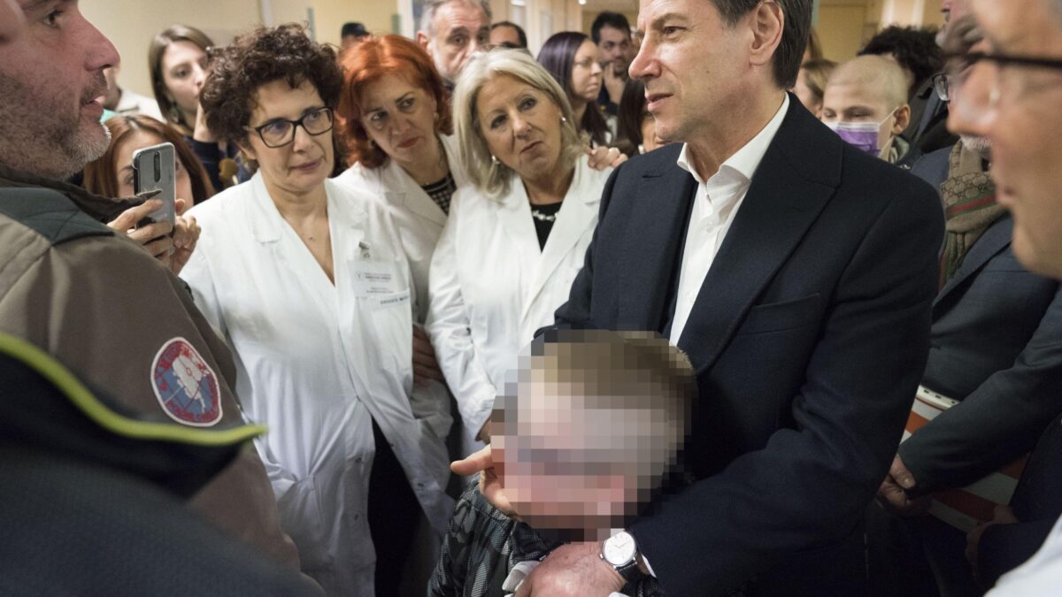 Conte twitta sulla manovra dalla luna. Ma la grana Autostrade lo riporterà a terra