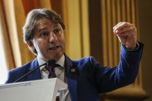 Tridico: «Prendo solo 62.000 euro». Presto potrebbe averne il quadruplo