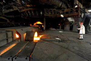 Conto alla rovescia per salvare l’Ilva. Lo stop all’altoforno inizia domani