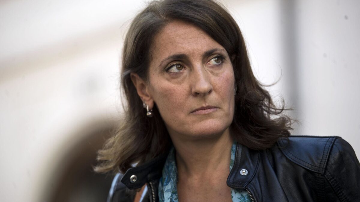 Carla Ruocco: «Le quote al Movimento io le verso ma il metodo Casaleggio non mi piace»