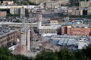 «Hanno attentato alla sicurezza». Piovono nuove accuse su Autostrade