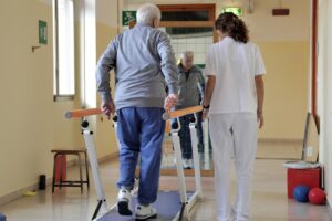 Il mal di schiena colpisce un po’ tutti. Ora c’è un trattamento per guarire