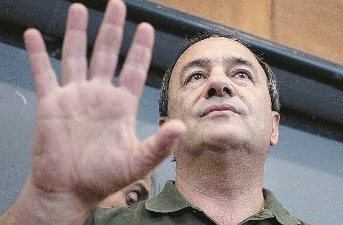 Altro avviso di garanzia per Lucano