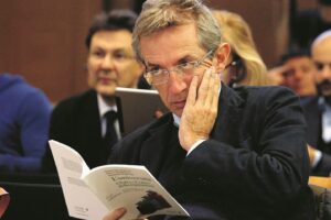 Il neoministro sta con i centri sociali: «Un’utile forma di aggregazione»