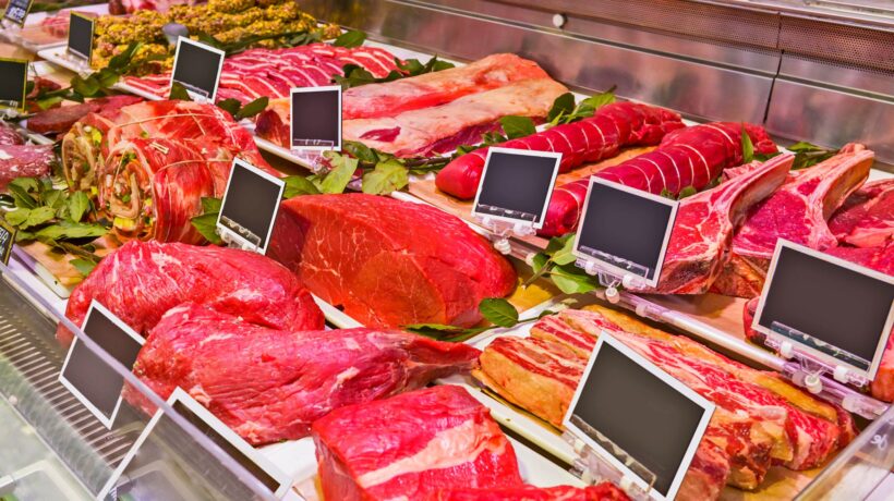 Basta con le balle della lobby vegana. La carne fa bene (anche all’ambiente)
