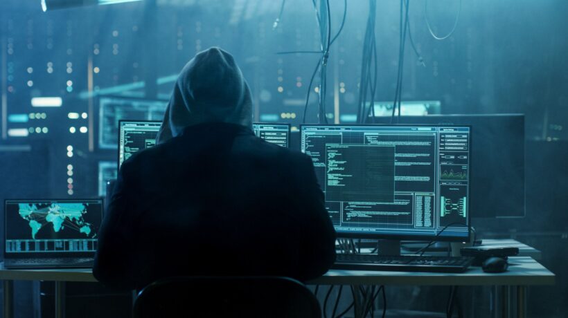 Gli hacker ci rubano voce e impronte digitali