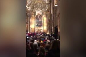 A messa «Bella ciao», al museo Gesù blasfemo