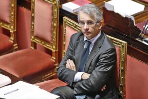 Caso Csm, il ricorso di Ferri porta le intercettazioni dei parlamentari in Consulta