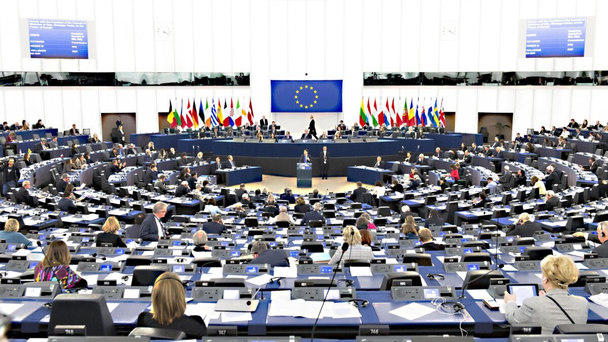 L’Ue spreca in «aiuti» 3 miliardi l’anno. Finanziamo persino i bagni in Niger