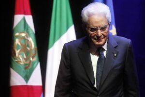 Il Colle tace sul bilancio in ritardo e sposta l’attenzione sull’evasione