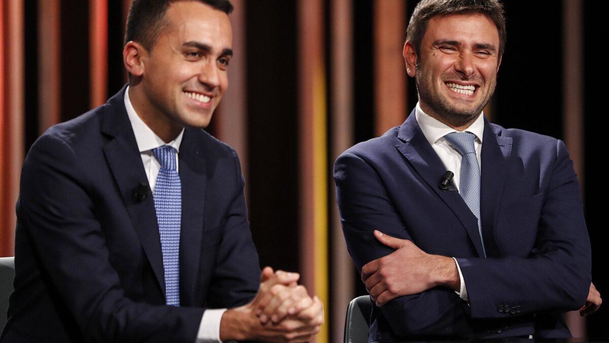 Di Maio ritrova Dibba e bullizza premier e Pd