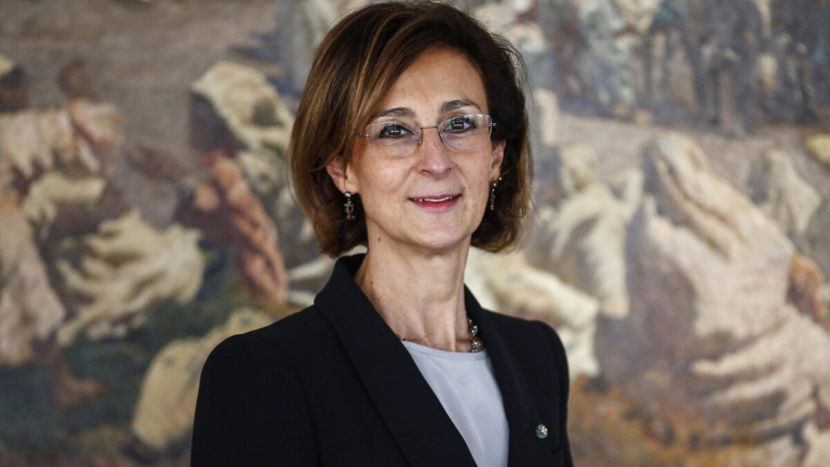 Pure la Consulta ora ha la sua Greta. È la toga metallara che piace a Renzi
