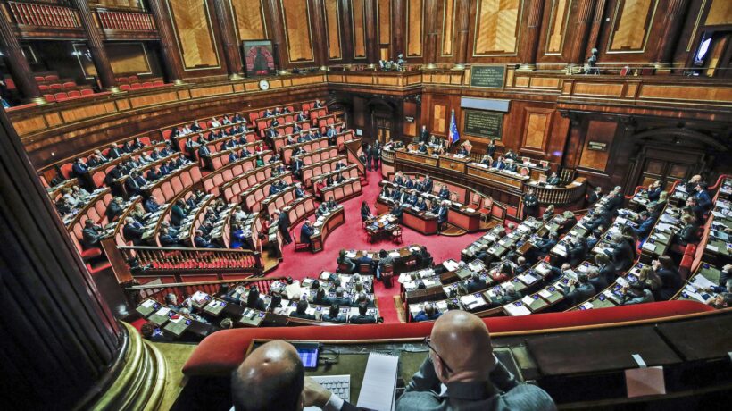 La paura blinda la maggioranza