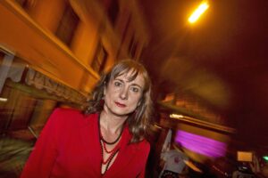 La suora «progressista» benedice con Luxuria l’edilizia agevolata Lgbt