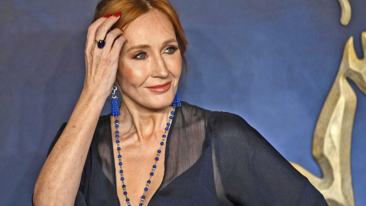 L’inquisizione trans trova un’altra strega: la scrittrice Rowling