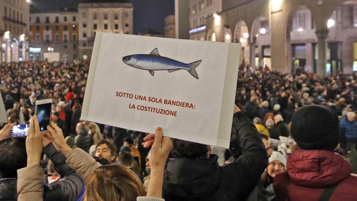 Le sardine prima offendono poi piangono