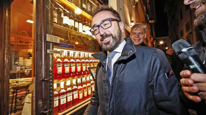 Bonafede: «Processo per Salvini». E lui replica: «Disastroso»