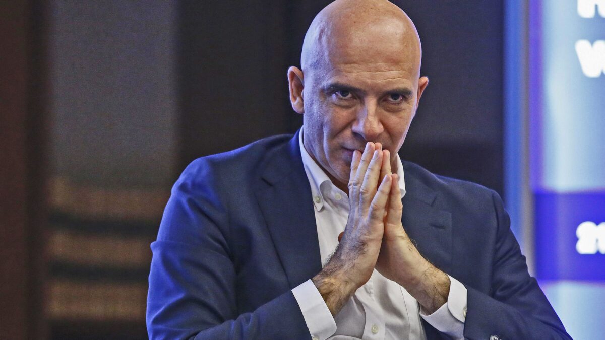 Il Pd vuole la Rai, cartellino giallo a Salini