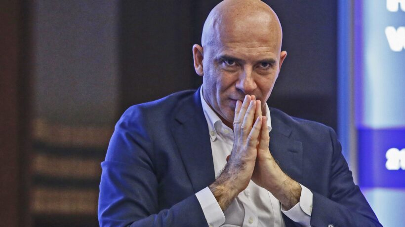 Il Pd vuole la Rai, cartellino giallo a Salini