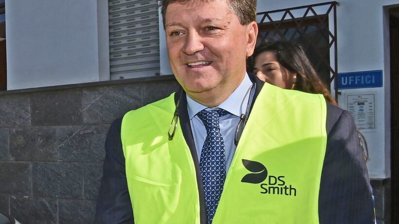 «Voti dalle cosche»: manette all’assessore