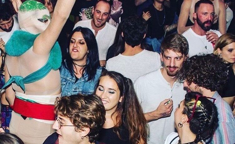 Indagati gli organizzatori del veglione gay
