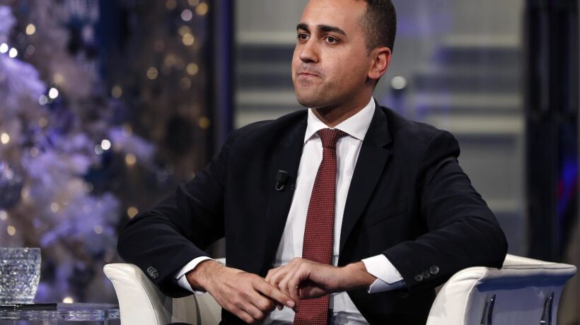 L’ammuina di Giggino per non irritare i 20 morosi del M5s che possono far male