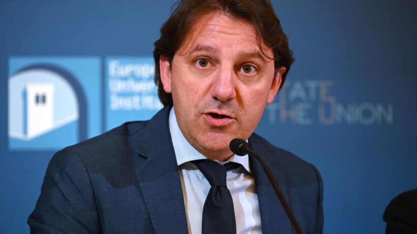 Tridico fa il leone ma l’Inps resta una lumaca