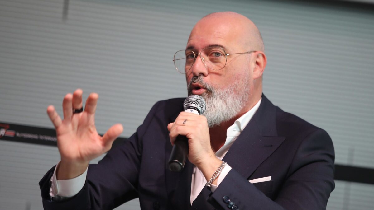 Bonaccini si inventa record mai fatti e nasconde i problemi della Regione
