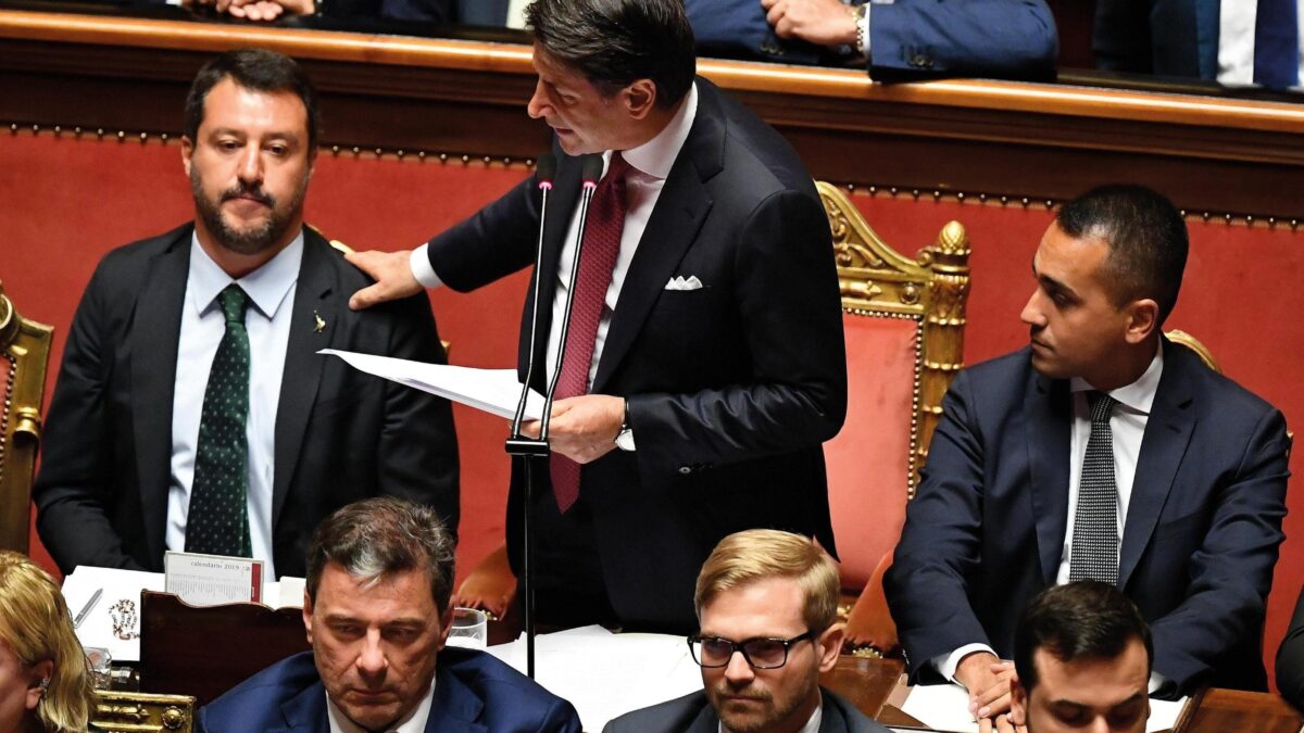 Paura di cadere: il governo rinvia tutto, anche il voto su Salvini