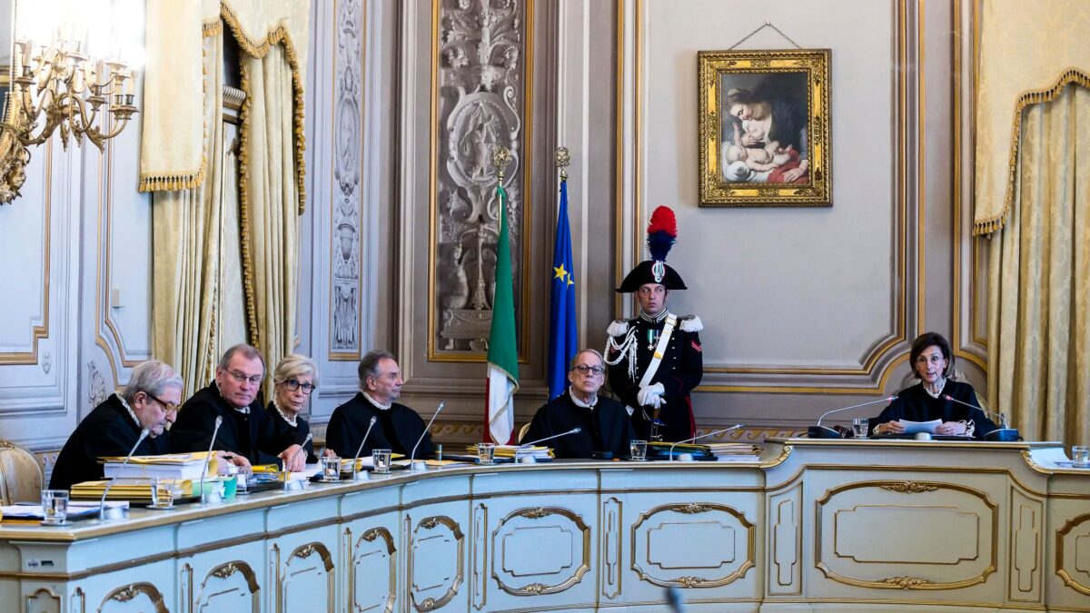 La Consulta grazia il governicchio. Bocciato il referendum elettorale