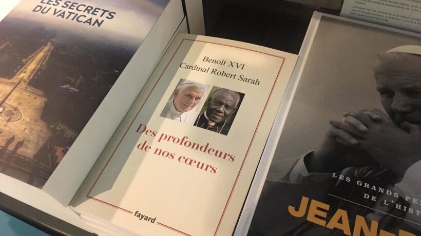 Nel saggio le ragioni del sì al celibato. Chi vuole abolirlo dovrà farci i conti