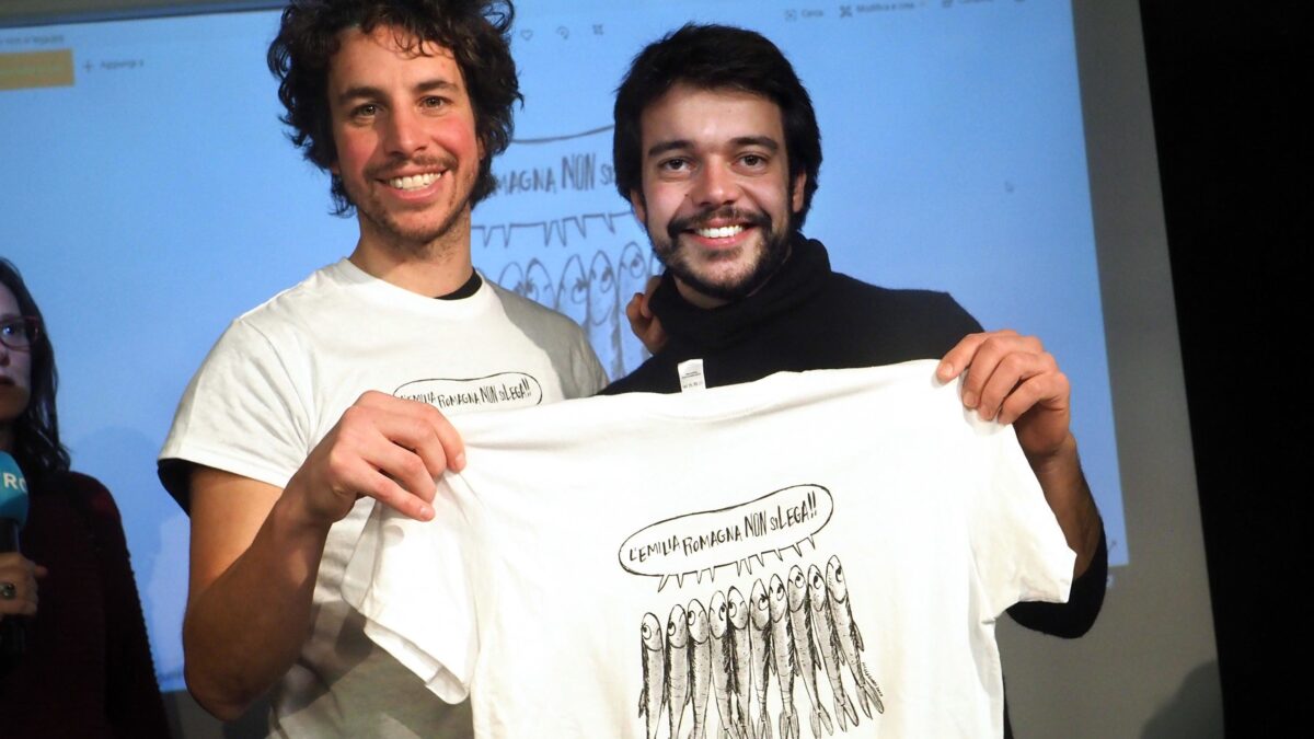 La Questura sfratta le sardine: «La piazza di Bibbiano spetta al comizio della Lega»
