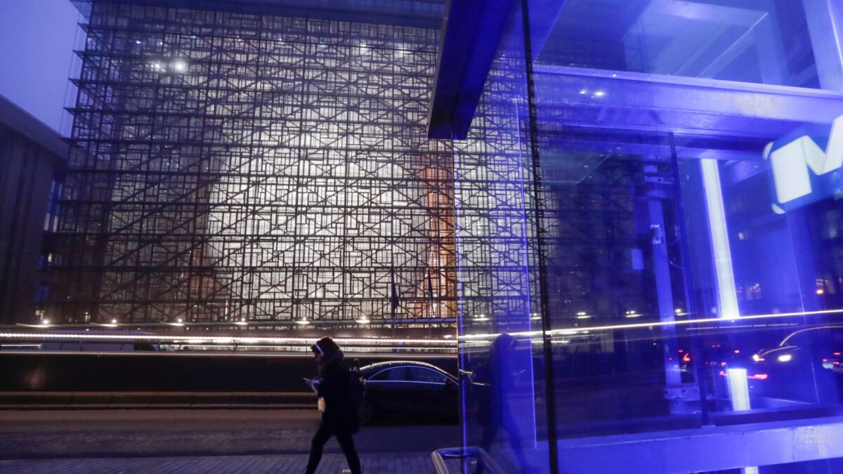L’Italia paga tardi, la colpa è anche dell’Ue