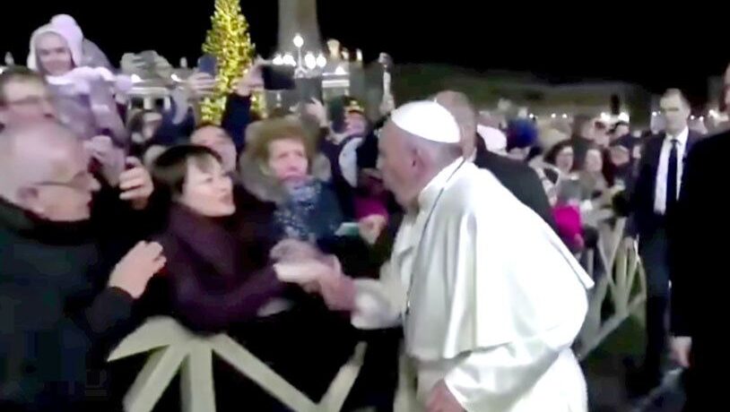 La fedele schiaffeggiata dal Papa chiedeva aiuto per i cristiani cinesi