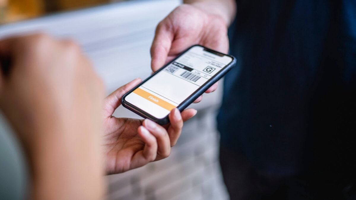 Disastri del nuovo scontrino elettronico. Moltiplica la carta e non si può riciclare