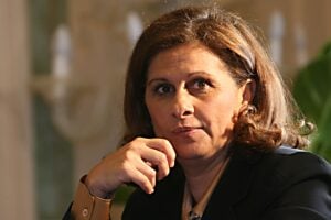 «Non voglio Sanremo. Rula recita una parte: l’immigrata sfigata»