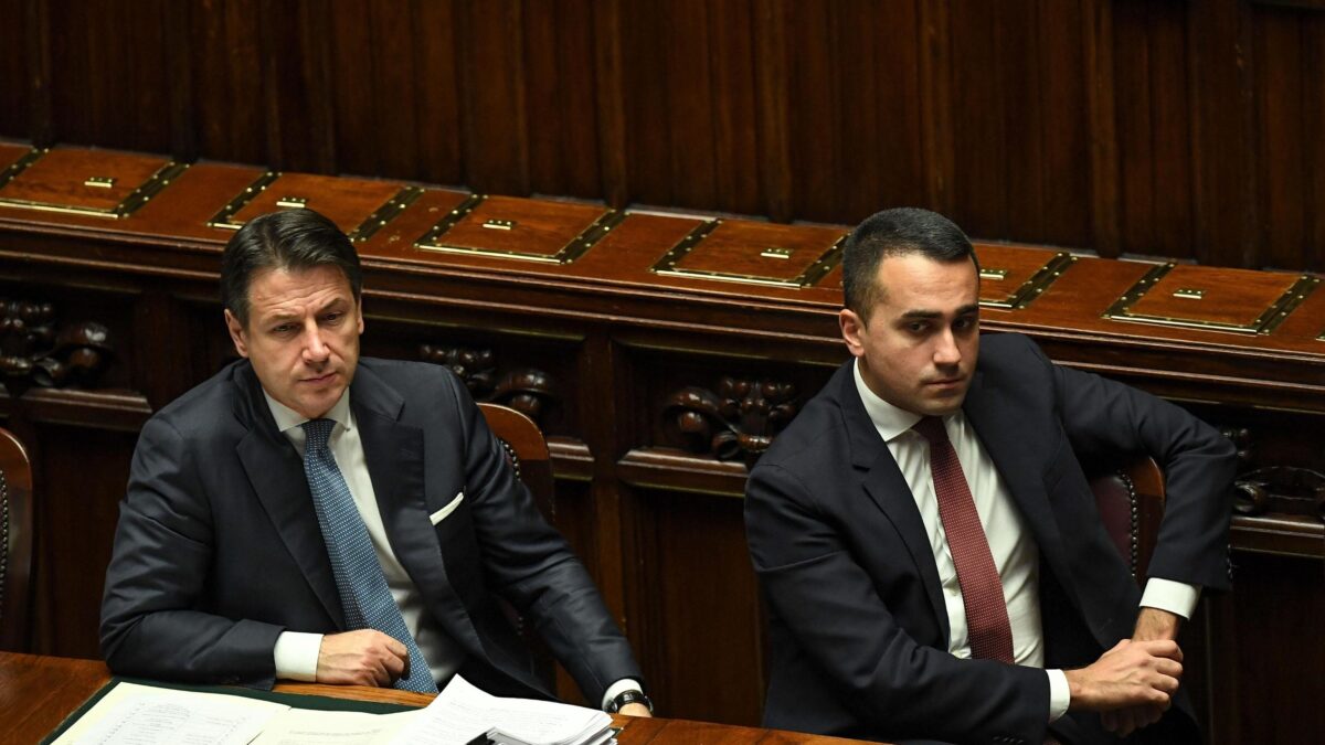 Voleva pacificare la Libia ma a Conte riesce a stento una tregua con Di Maio