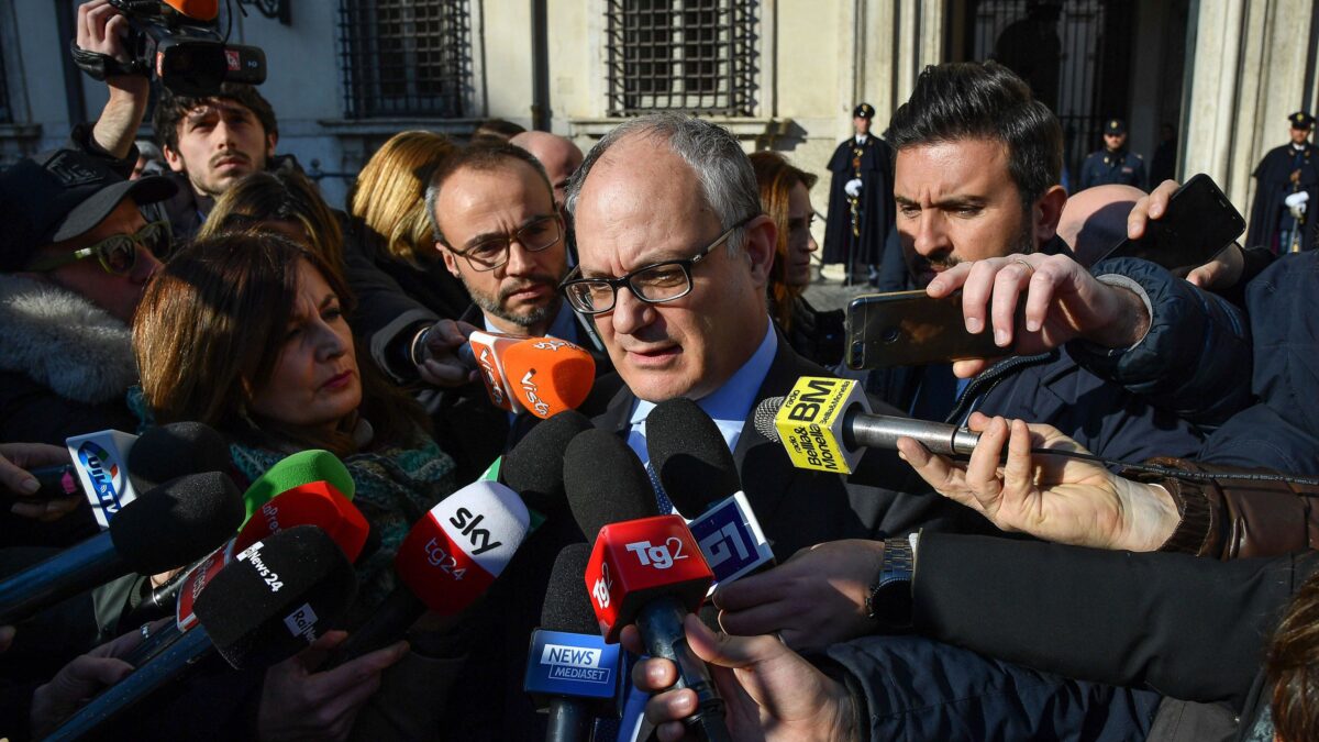 Gualtieri vuole spostare la Web tax. Nel bilancio un buco da 700 milioni