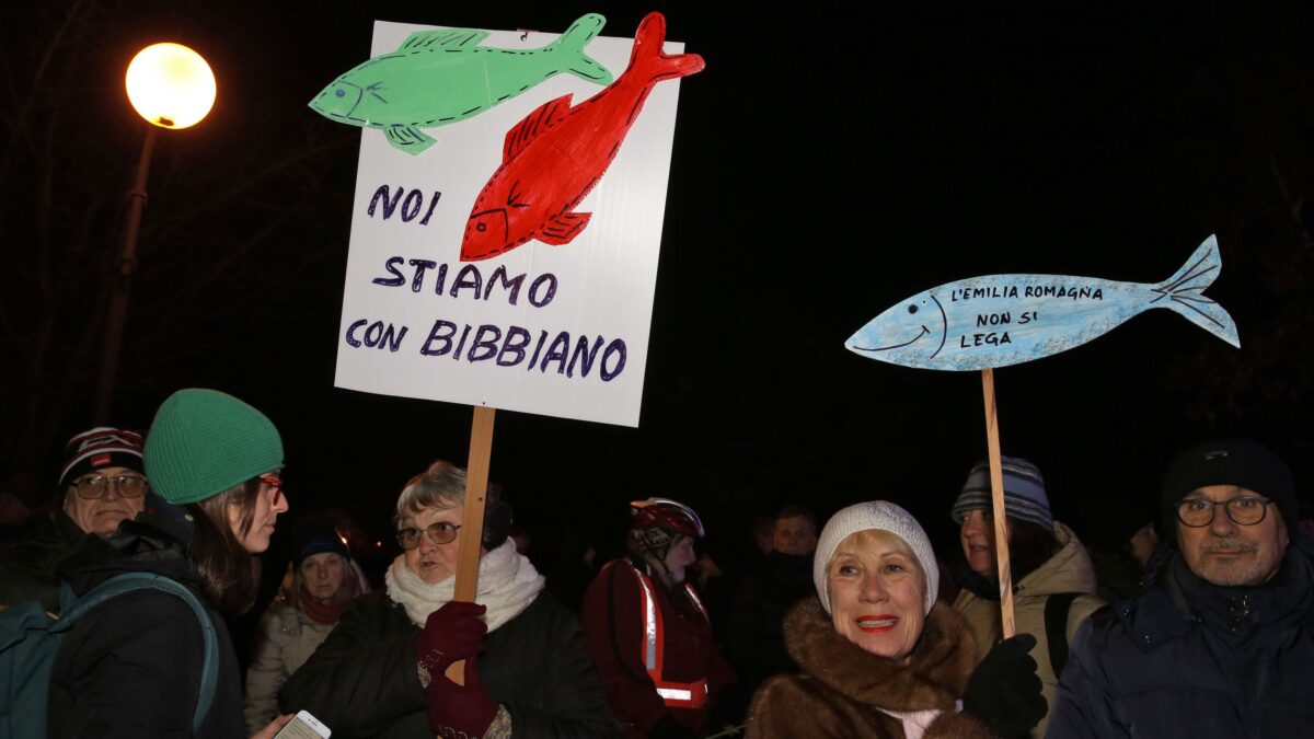 Salvini parla di bimbi, le sardine di formaggio