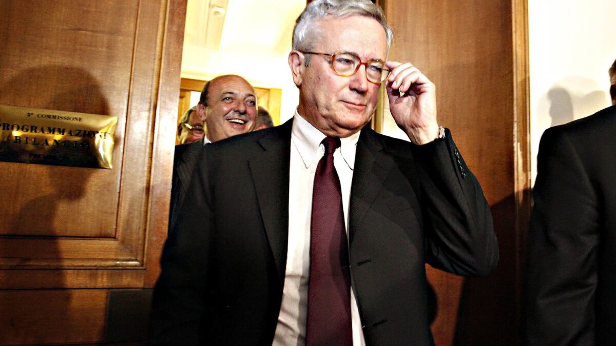 «Il referendum pensiona le Camere. Folle che decidano chi issare al Colle»