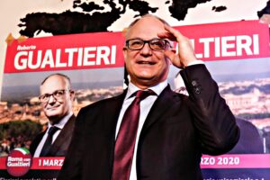 Il Fmi: «Pensioni giù del 30%». E il Pd esegue