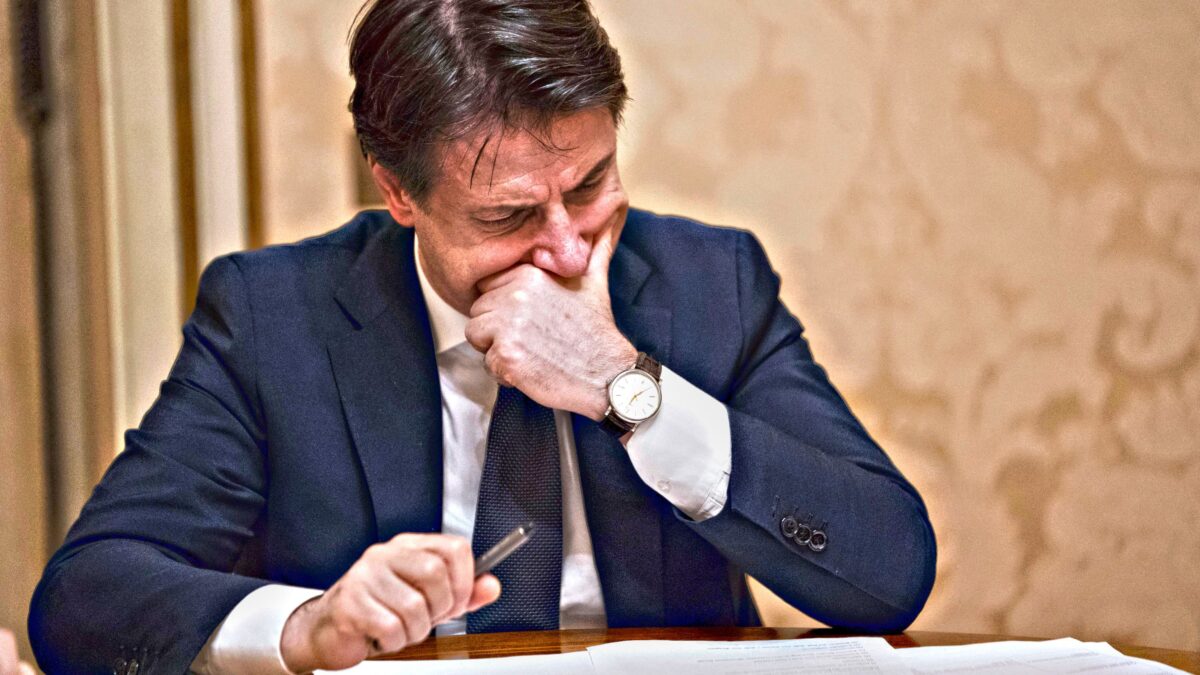 Crescita sotto zero, Conte resta congelato