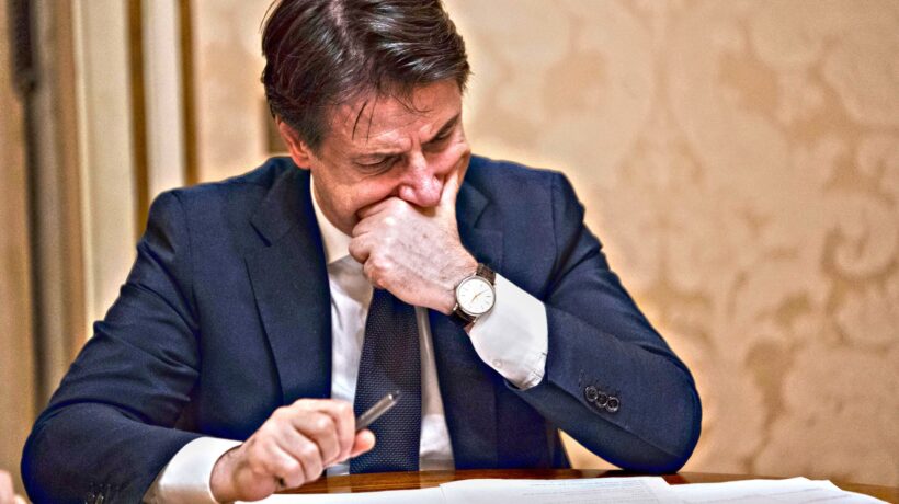 Crescita sotto zero, Conte resta congelato