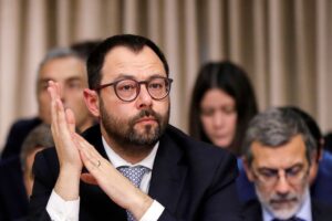 La recessione del manifatturiero piomba sul debito e impatta sull’Ue